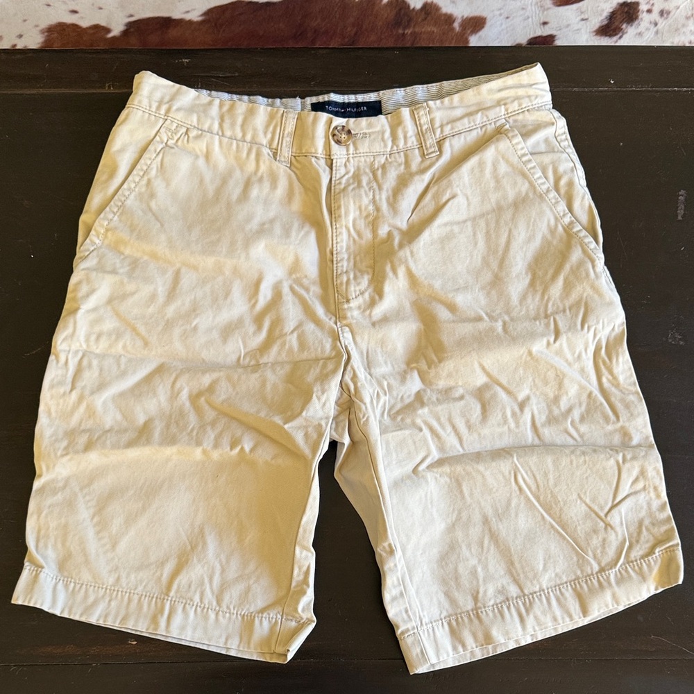 Tommy Hilfiger Men's Tan Shorts